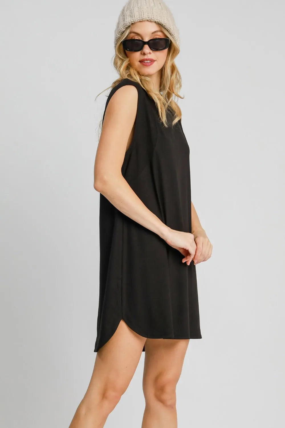 Round Neck Sleeveless High-Low Curved Hemline Mini Dress - Black - product view 3