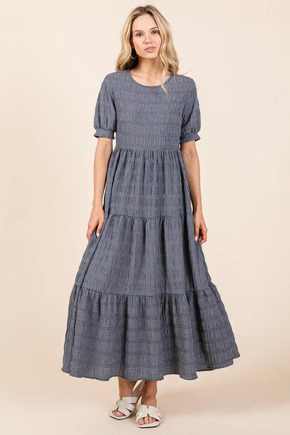 Textured Short Sleeve Tiered Dress in Charcoal - product view 2