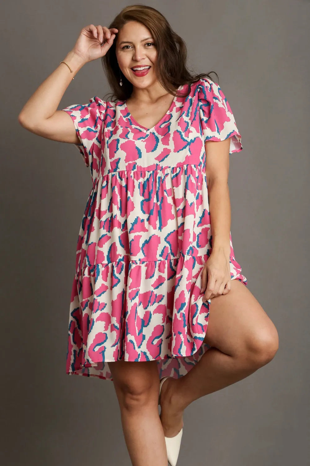 Full Size Abstract Print Pleat Detail Short Sleeve V-Neck Tiered Dress Plus Size in Creammix - product view 4