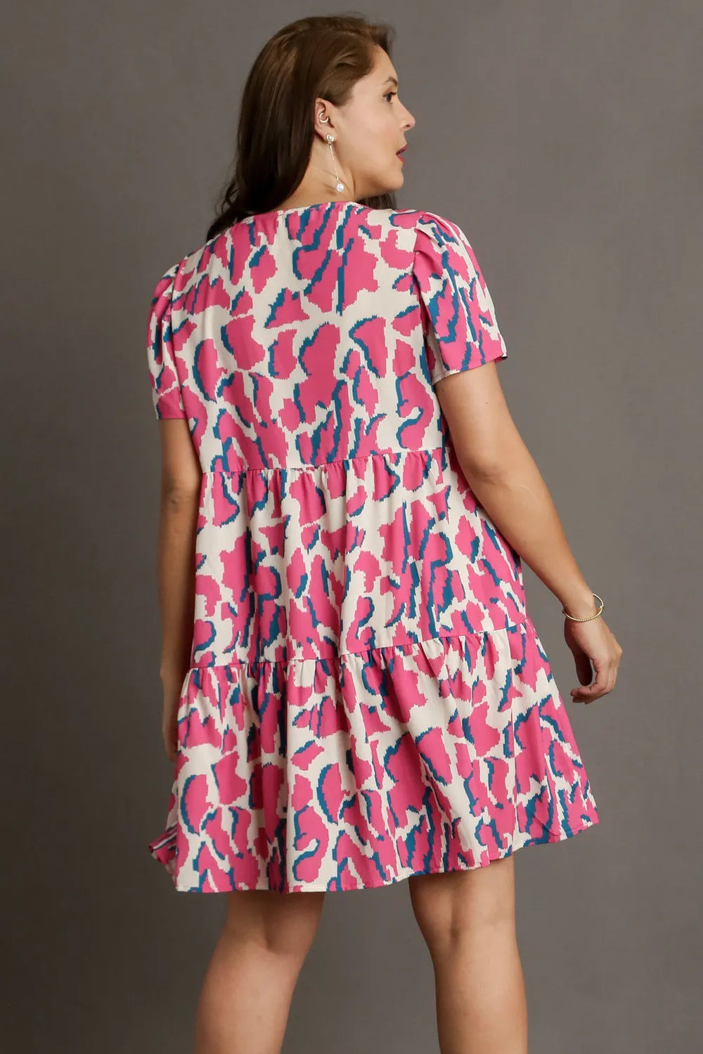 Full Size Abstract Print Pleat Detail Short Sleeve V-Neck Tiered Dress Plus Size in Creammix - product view 5