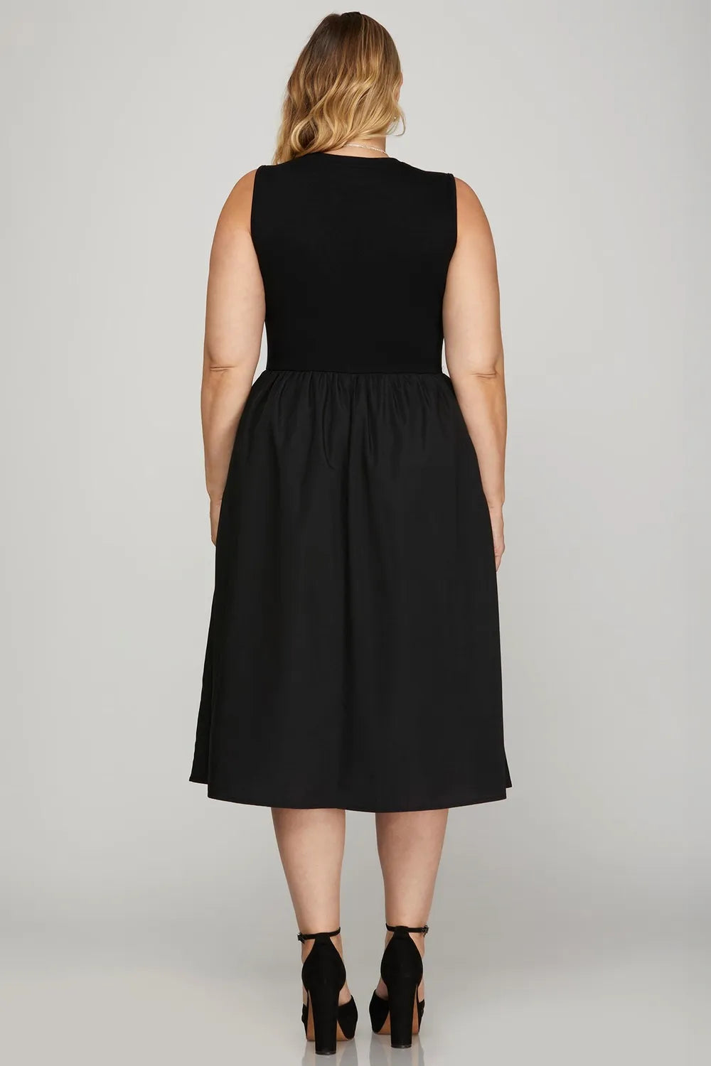 Full Size Sleeveless Poplin Woven Midi Dress with Pockets Plus Size - Black - product view 4