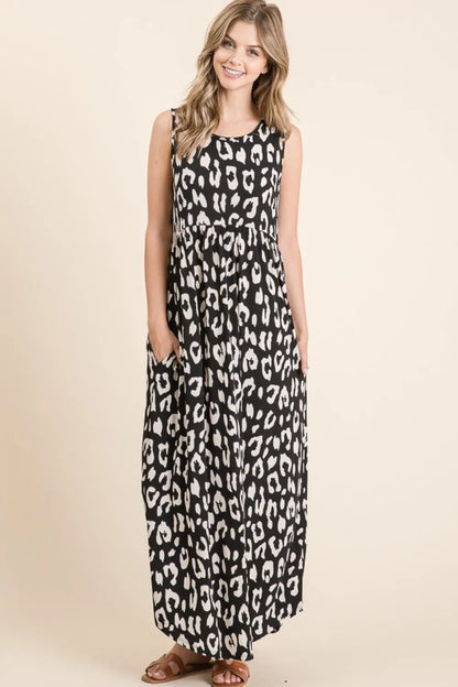 Leopard Maxi Dress with Pockets in Black - product view 5