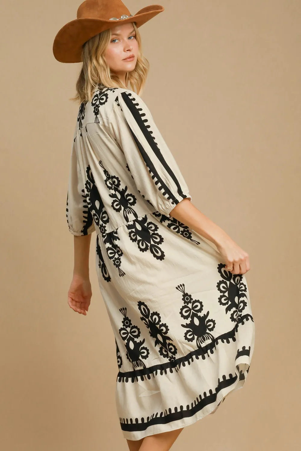 Printed Notched Midi Dress in Cream - product view 4
