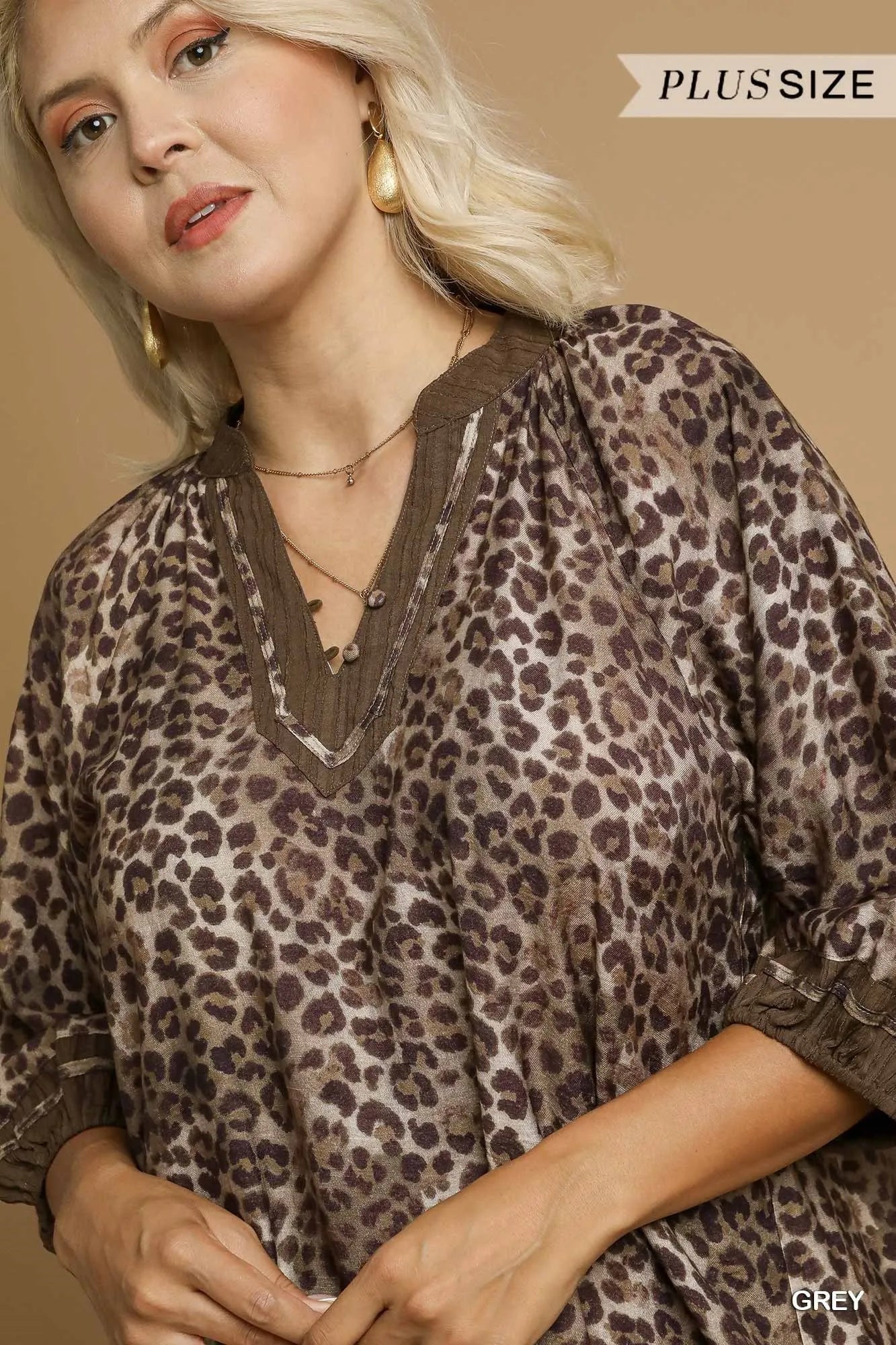Full Size Leopard Print Mini Dress with Contrast Trim Plus Size - Grey - product view 9